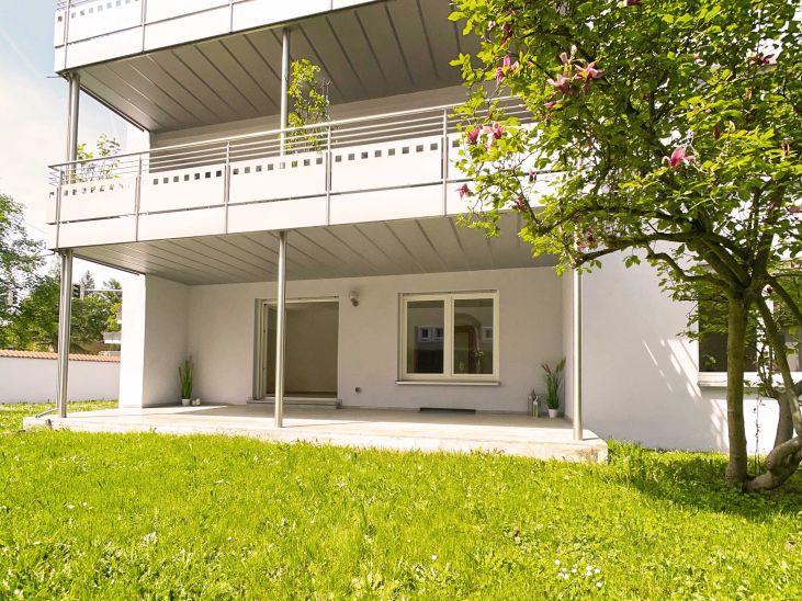 Terrasse Nrnberg Terrassenwohnung Nhe Tiergarten - 4-Zi.-Wohnung mit sonniger Sd-Ost-Terrasse und ber 200 qm Garten
